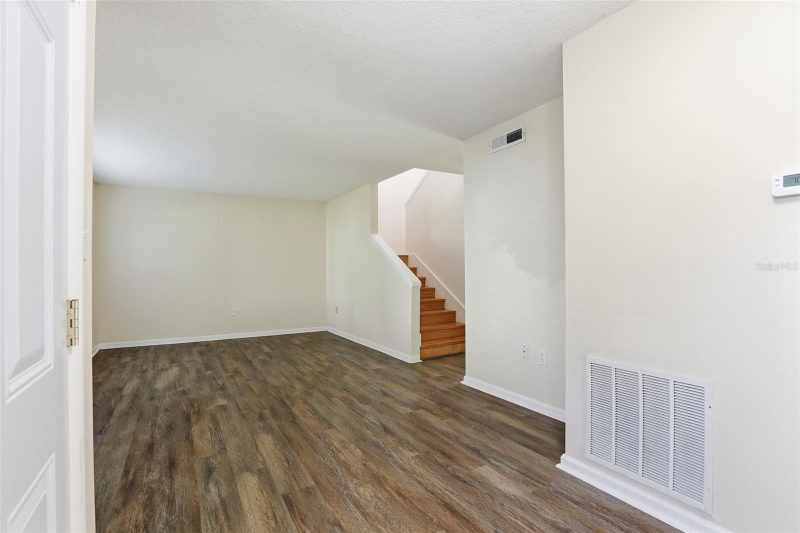 Image 3 of 44 For 161 Lago Vista Boulevard