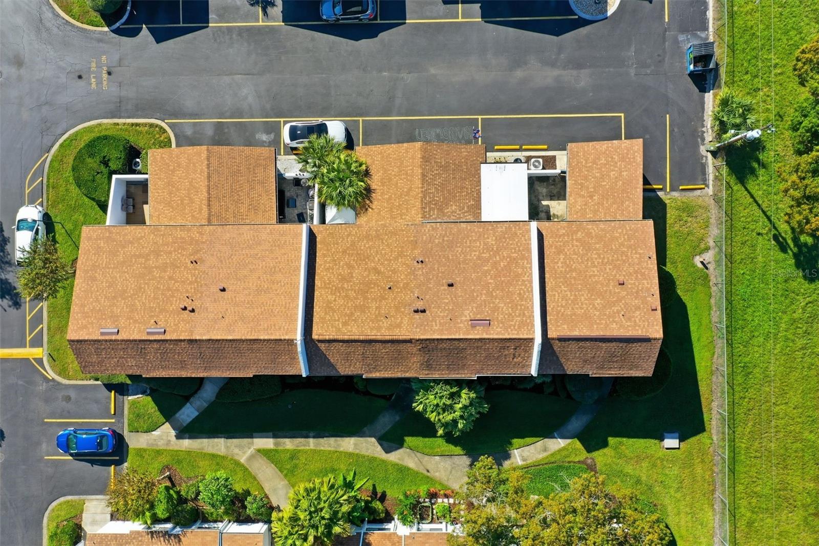 Image 37 of 44 For 161 Lago Vista Boulevard