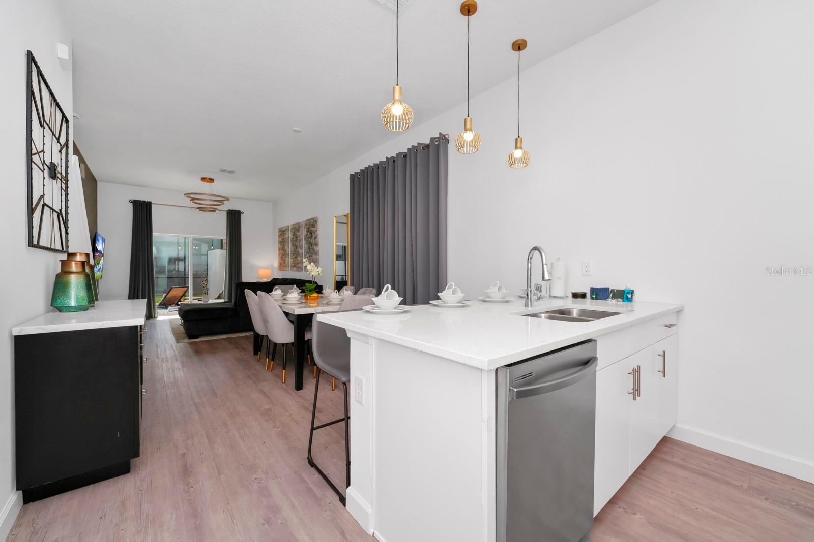 Image 18 of 44 For 347 Famagusta Drive