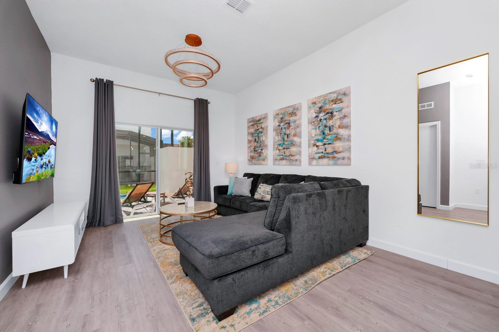 Image 3 of 44 For 347 Famagusta Drive