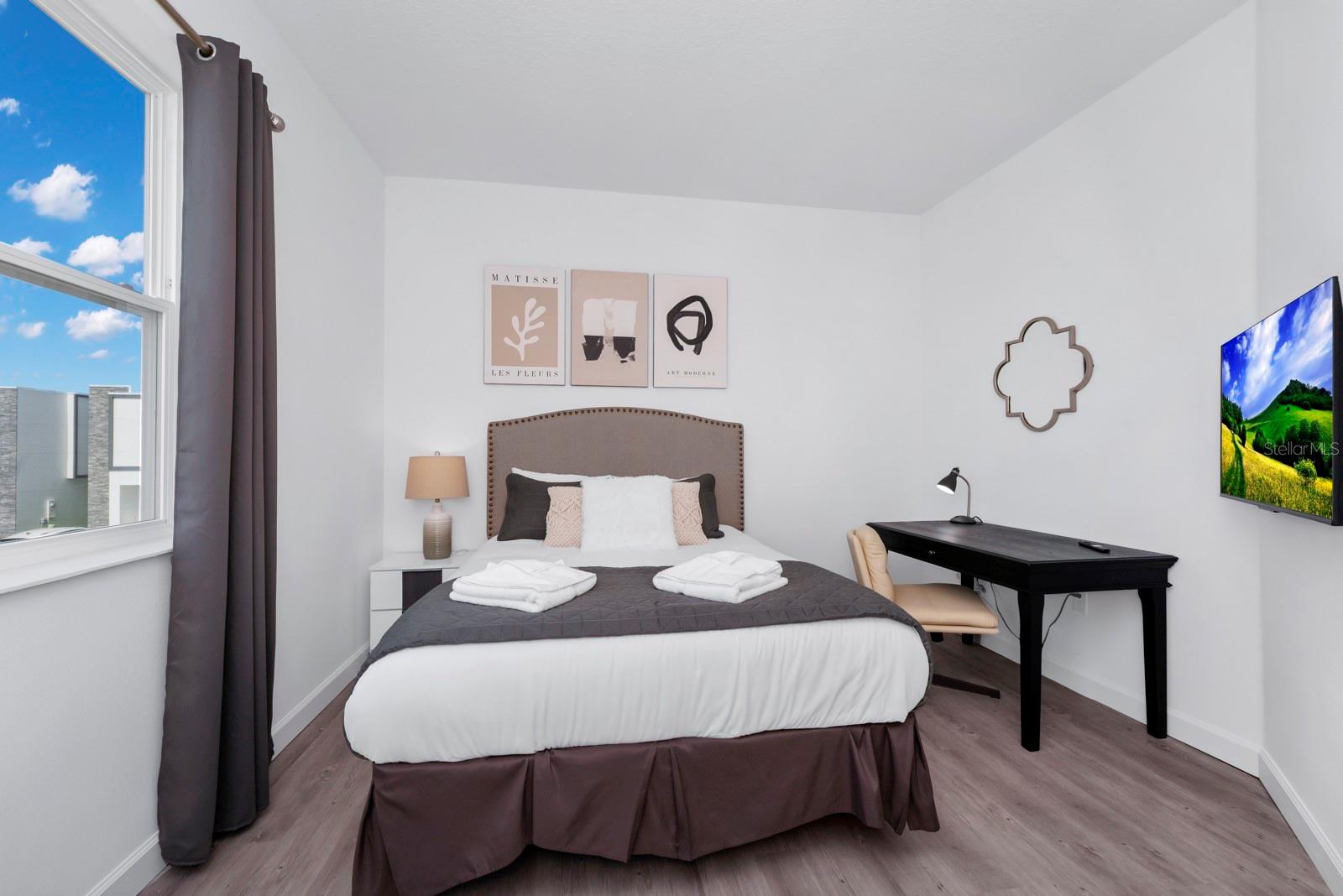 Image 32 of 44 For 347 Famagusta Drive