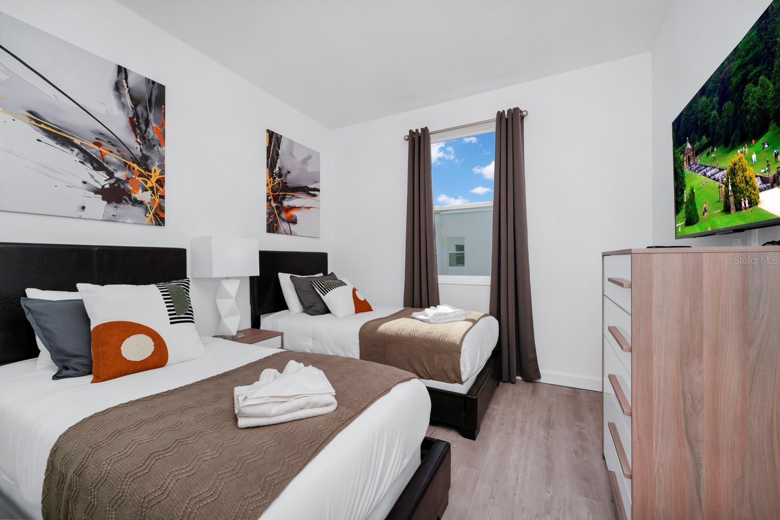 Image 38 of 44 For 347 Famagusta Drive