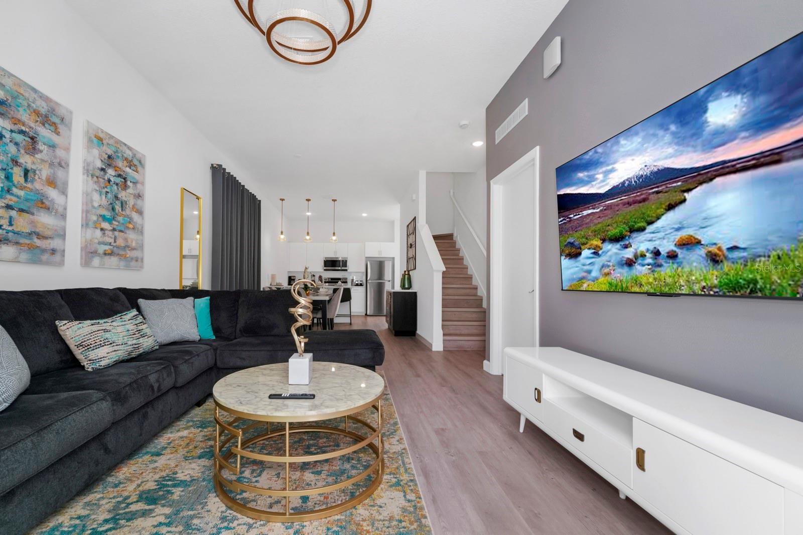 Image 5 of 44 For 347 Famagusta Drive