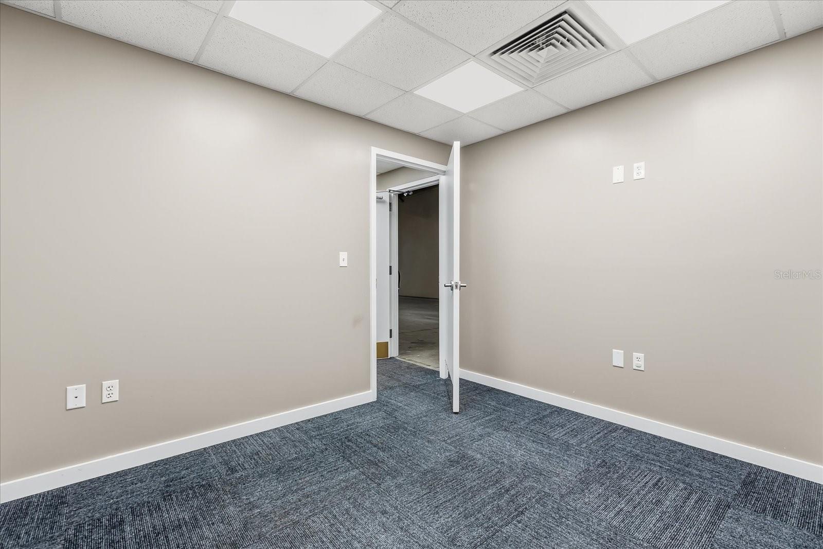 Image 17 of 24 For 2789 S Financial Ct  1c