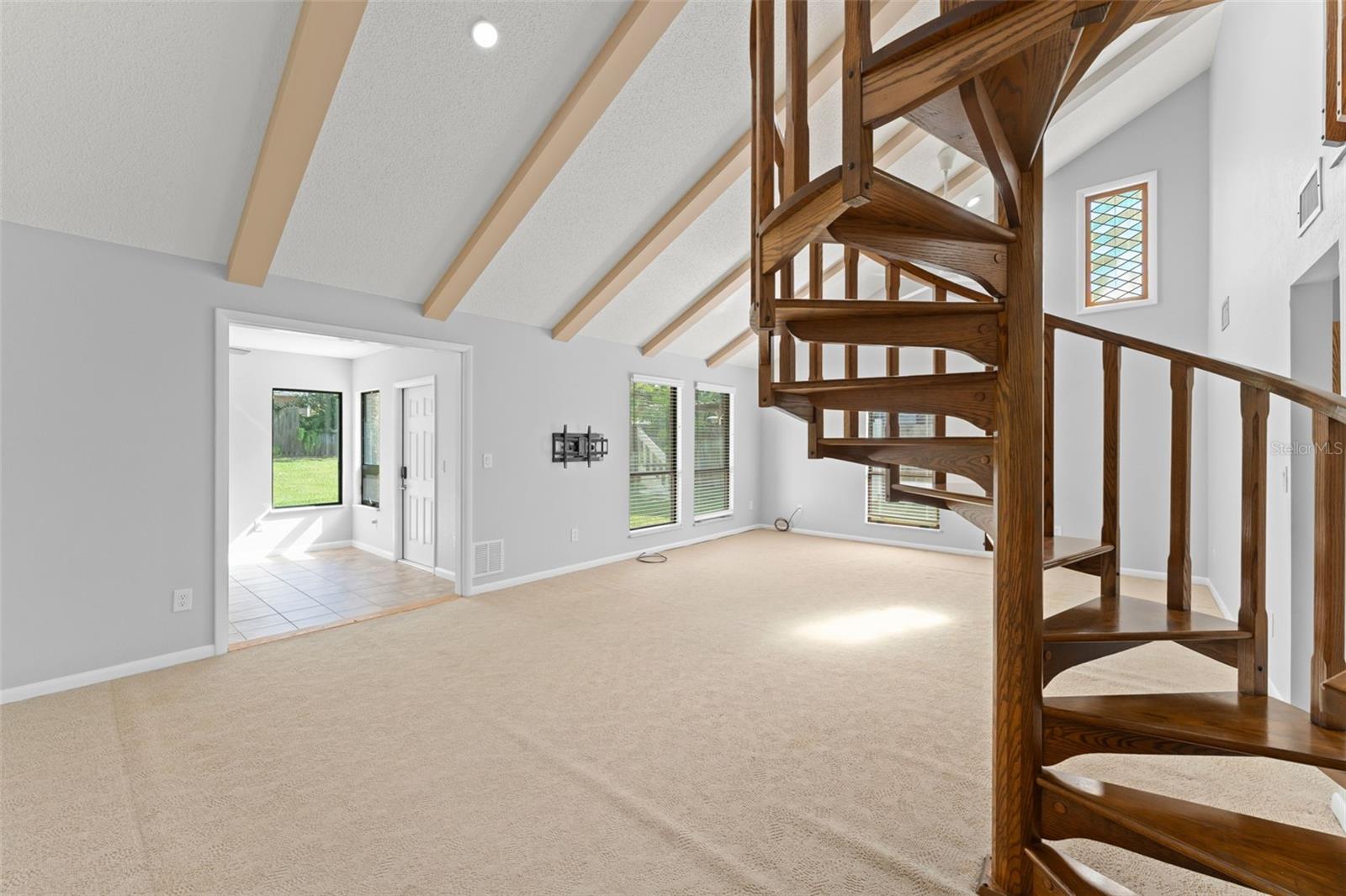 Image 13 of 51 For 4615 Saxon Drive