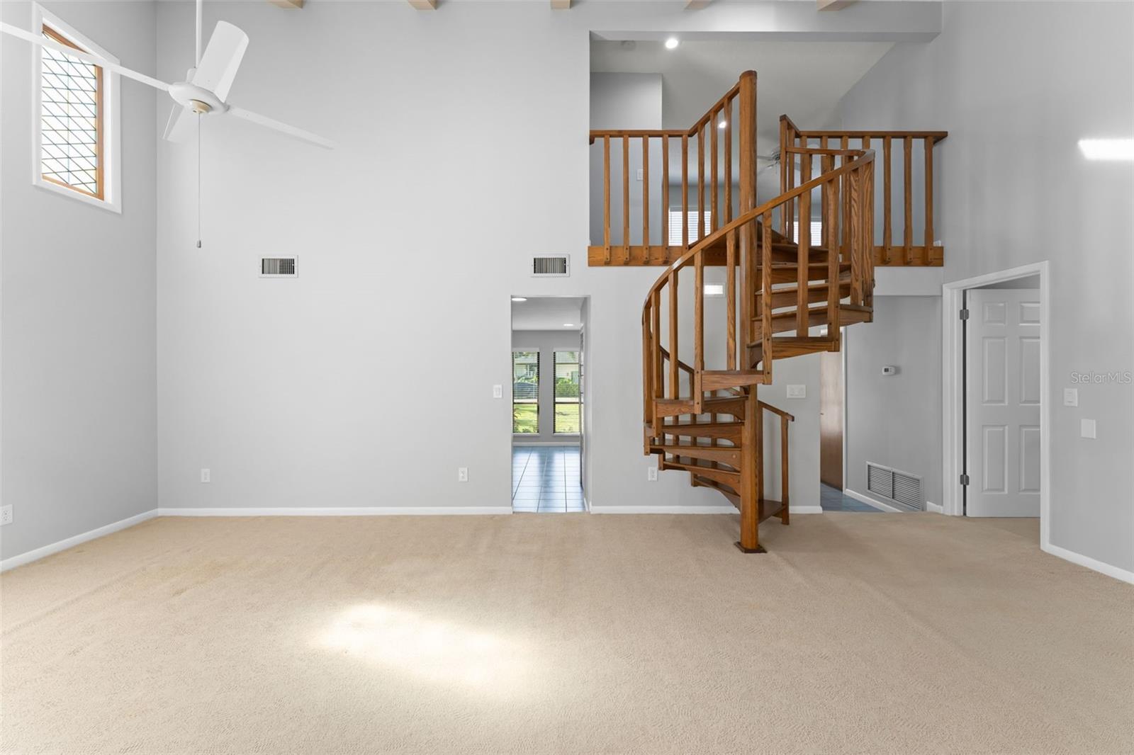 Image 16 of 51 For 4615 Saxon Drive