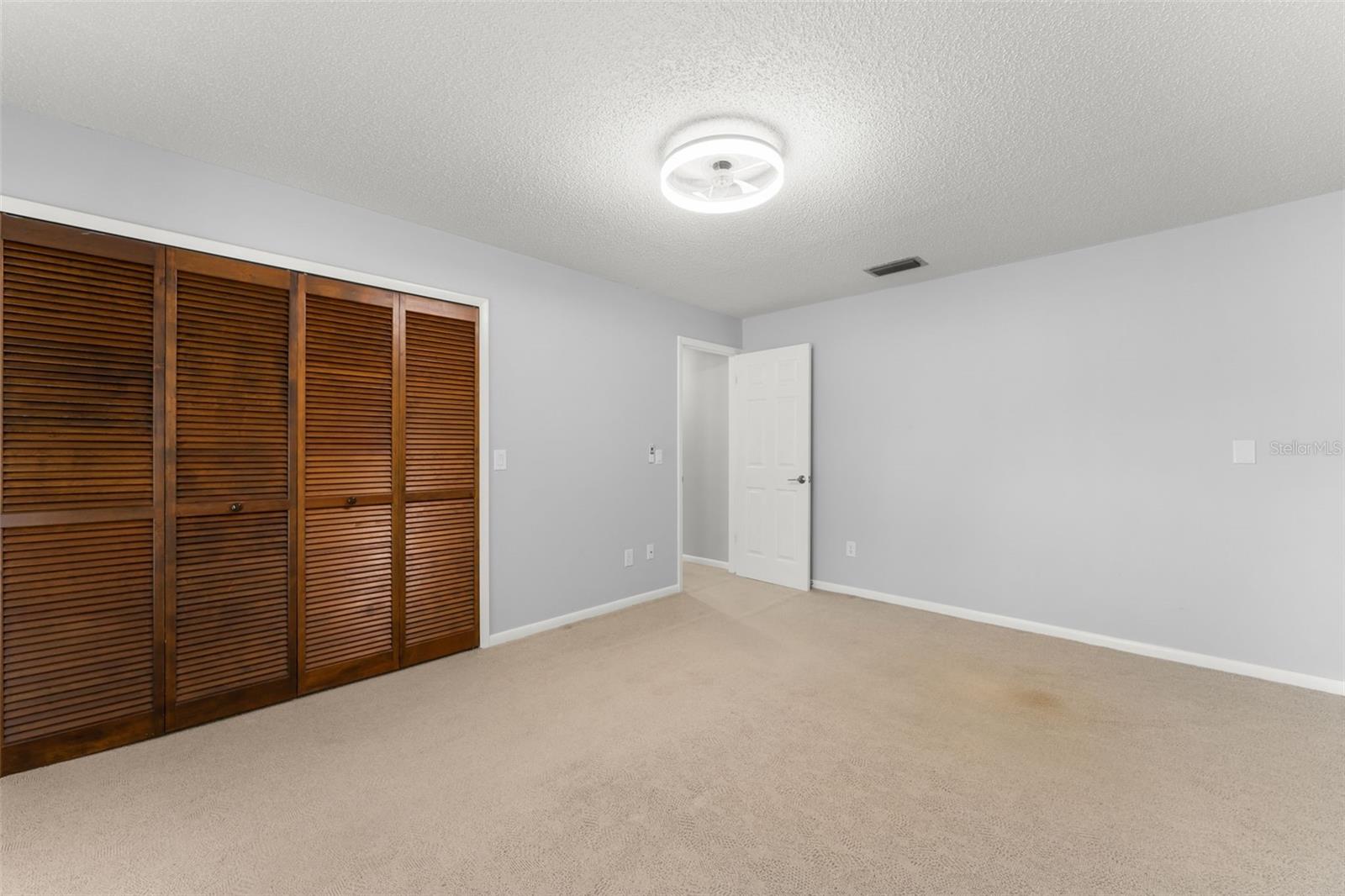 Image 25 of 51 For 4615 Saxon Drive