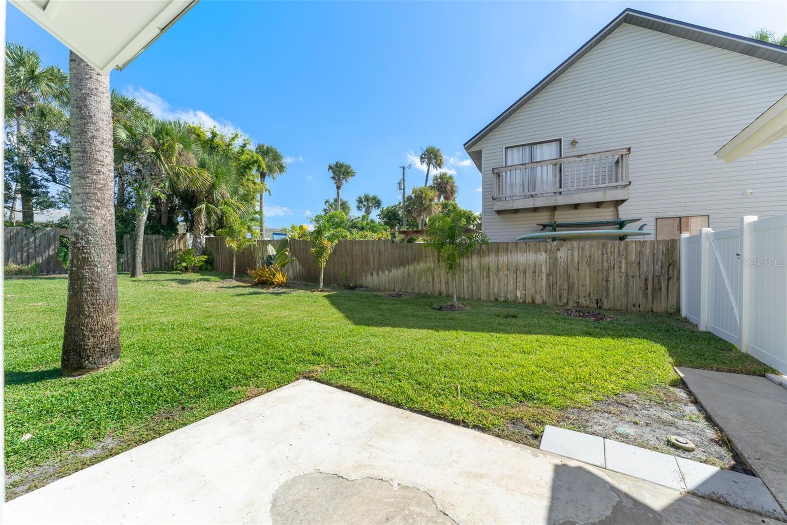 Image 36 of 51 For 4615 Saxon Drive