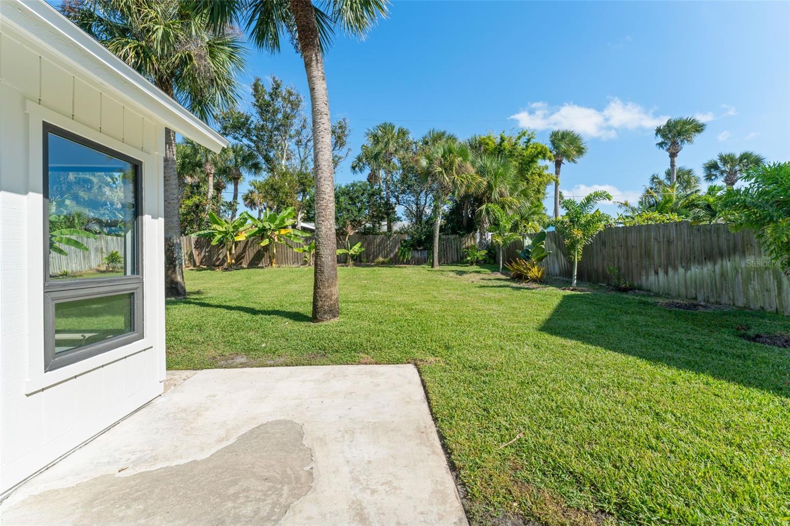 Image 37 of 51 For 4615 Saxon Drive