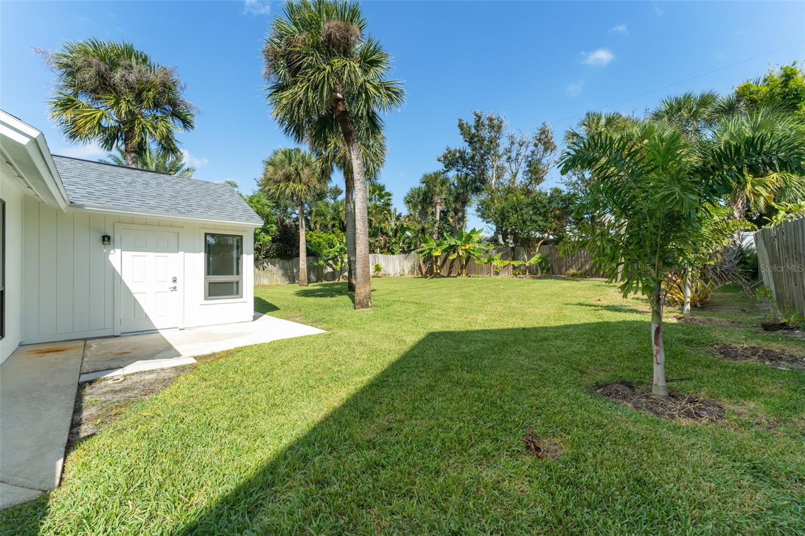 Image 38 of 51 For 4615 Saxon Drive