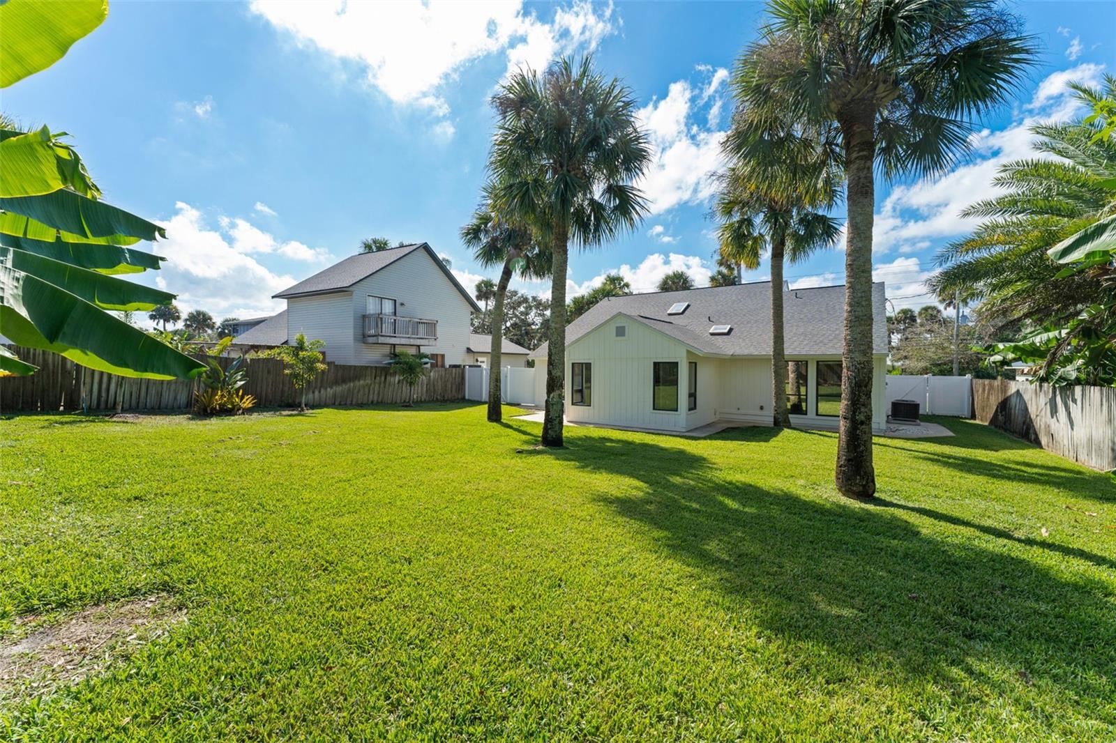 Image 41 of 51 For 4615 Saxon Drive