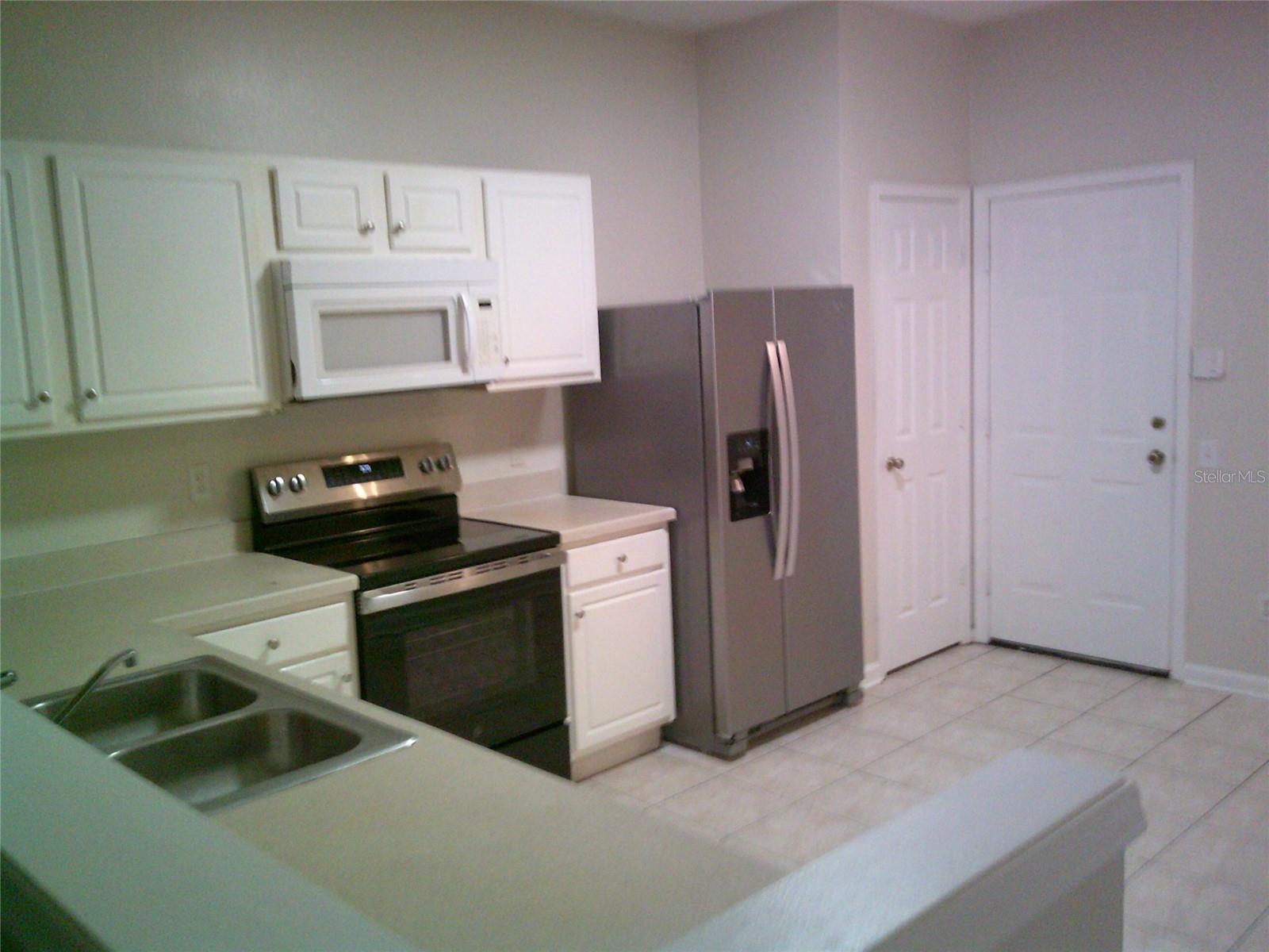 Image 13 of 28 For 6292 Twain Street 107