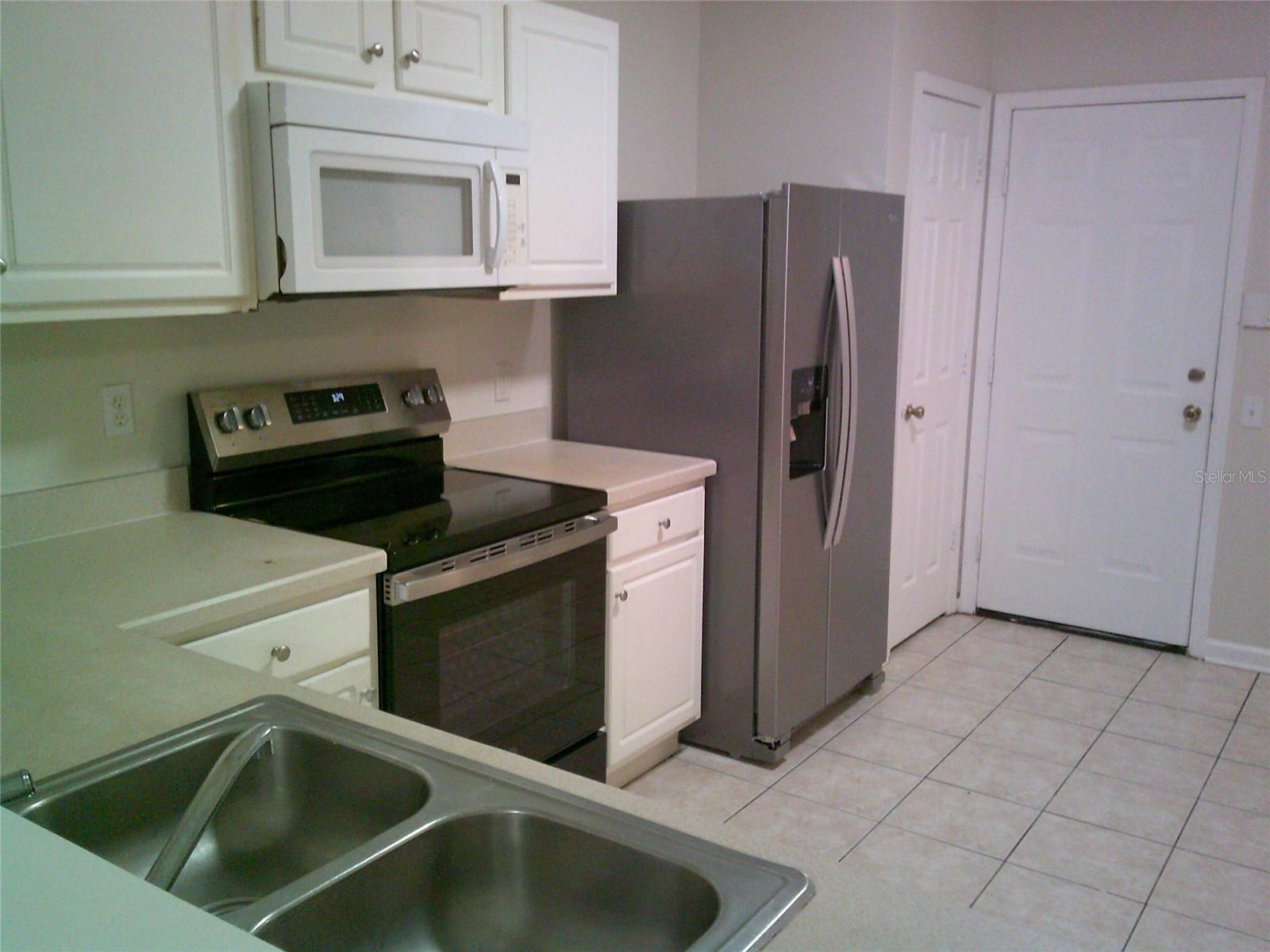 Image 14 of 28 For 6292 Twain Street 107