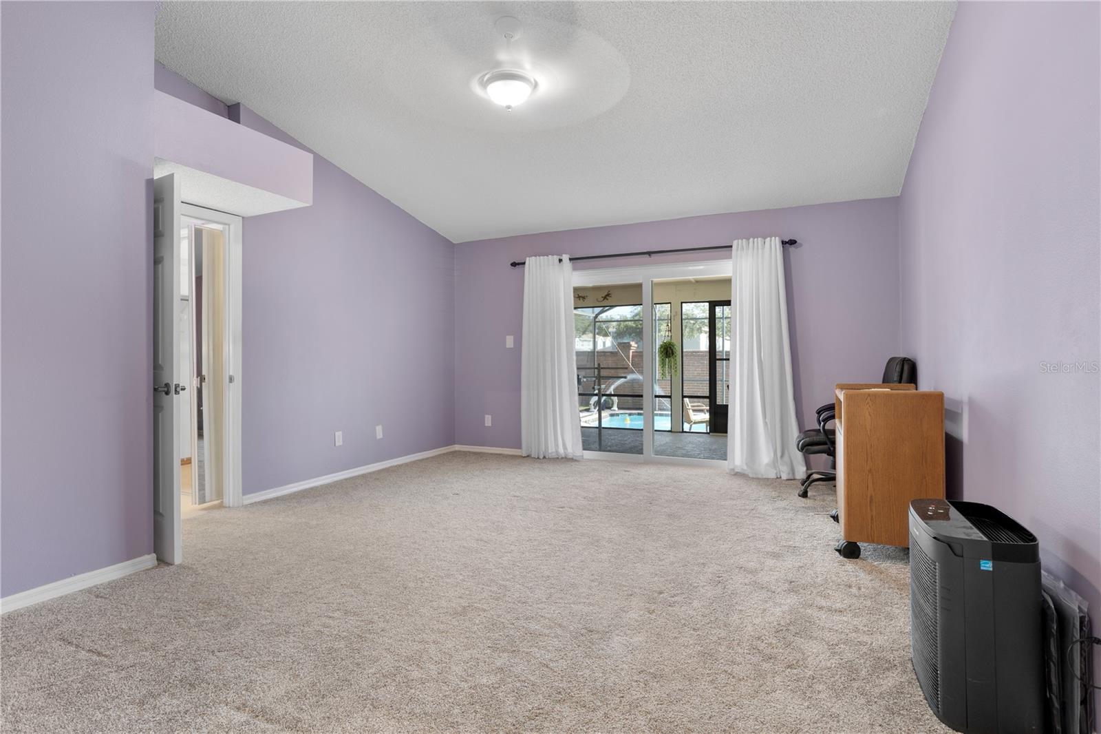 Image 15 of 39 For 4087 Belle Meade Court