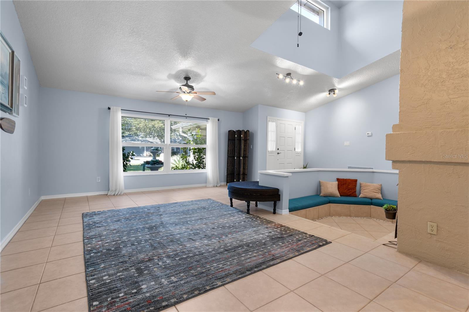 Image 4 of 39 For 4087 Belle Meade Court