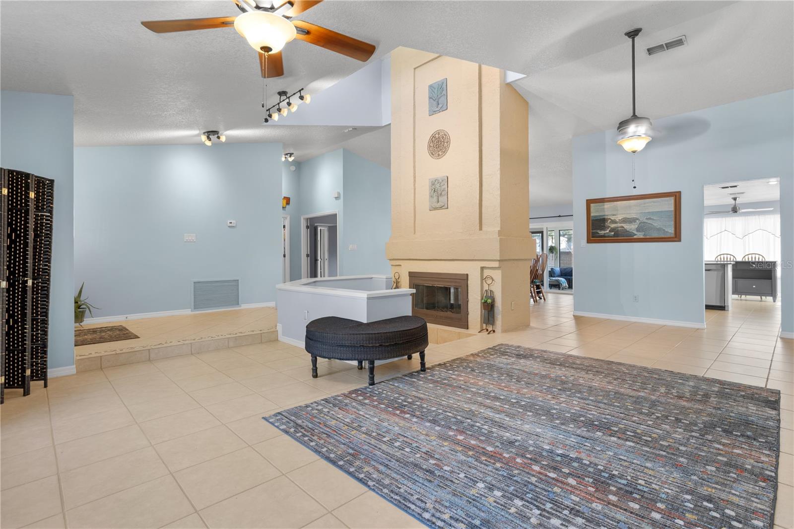 Image 5 of 39 For 4087 Belle Meade Court