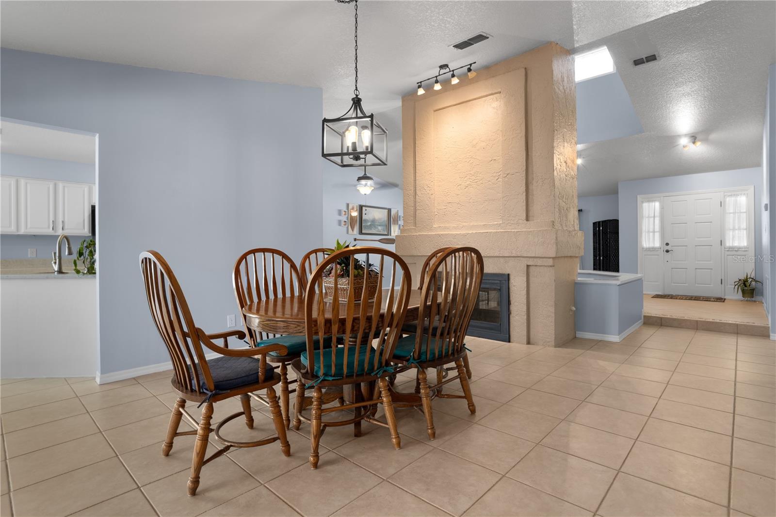 Image 8 of 39 For 4087 Belle Meade Court