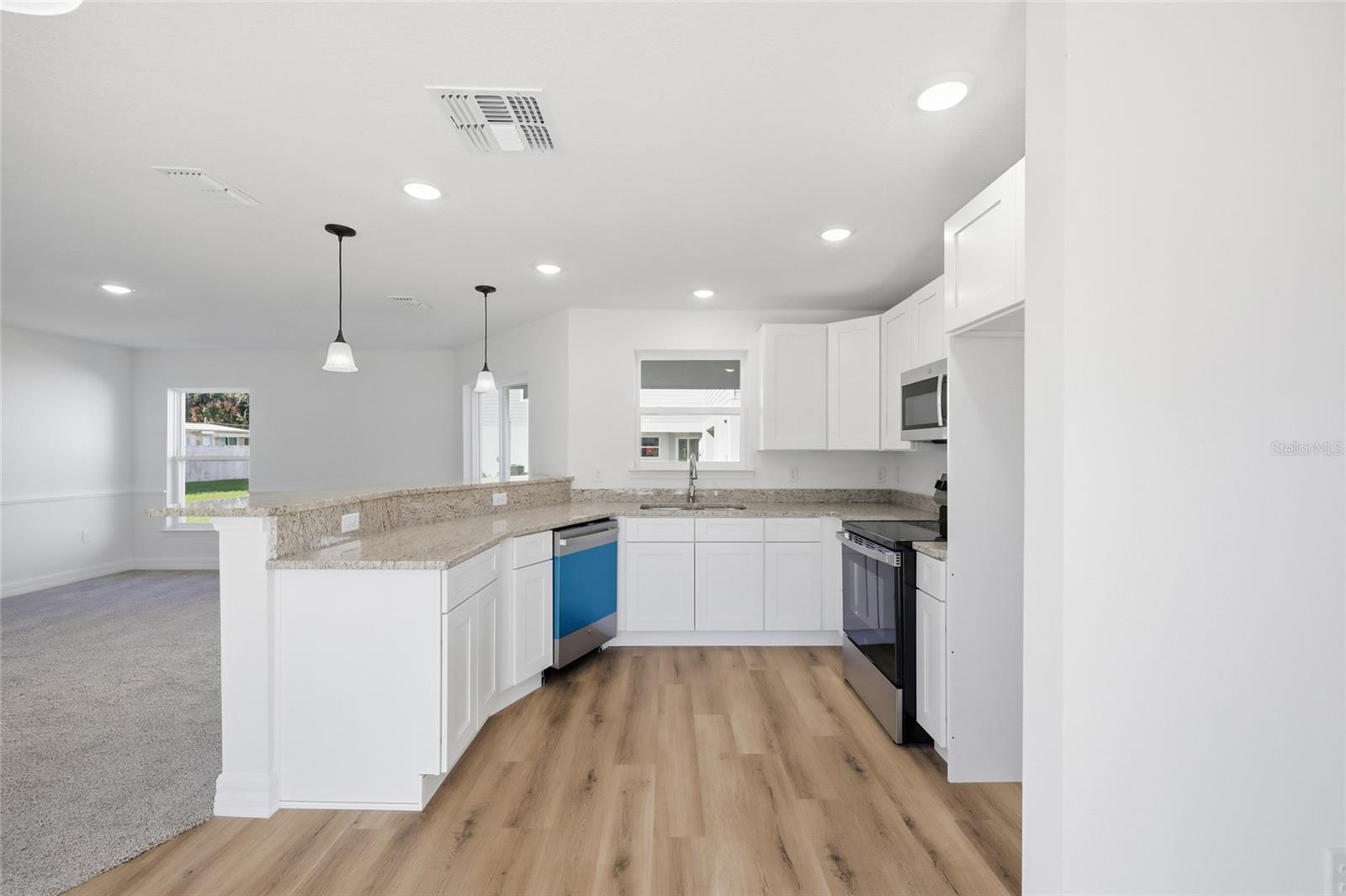 Image 10 of 33 For 222 Carpenters Way 70