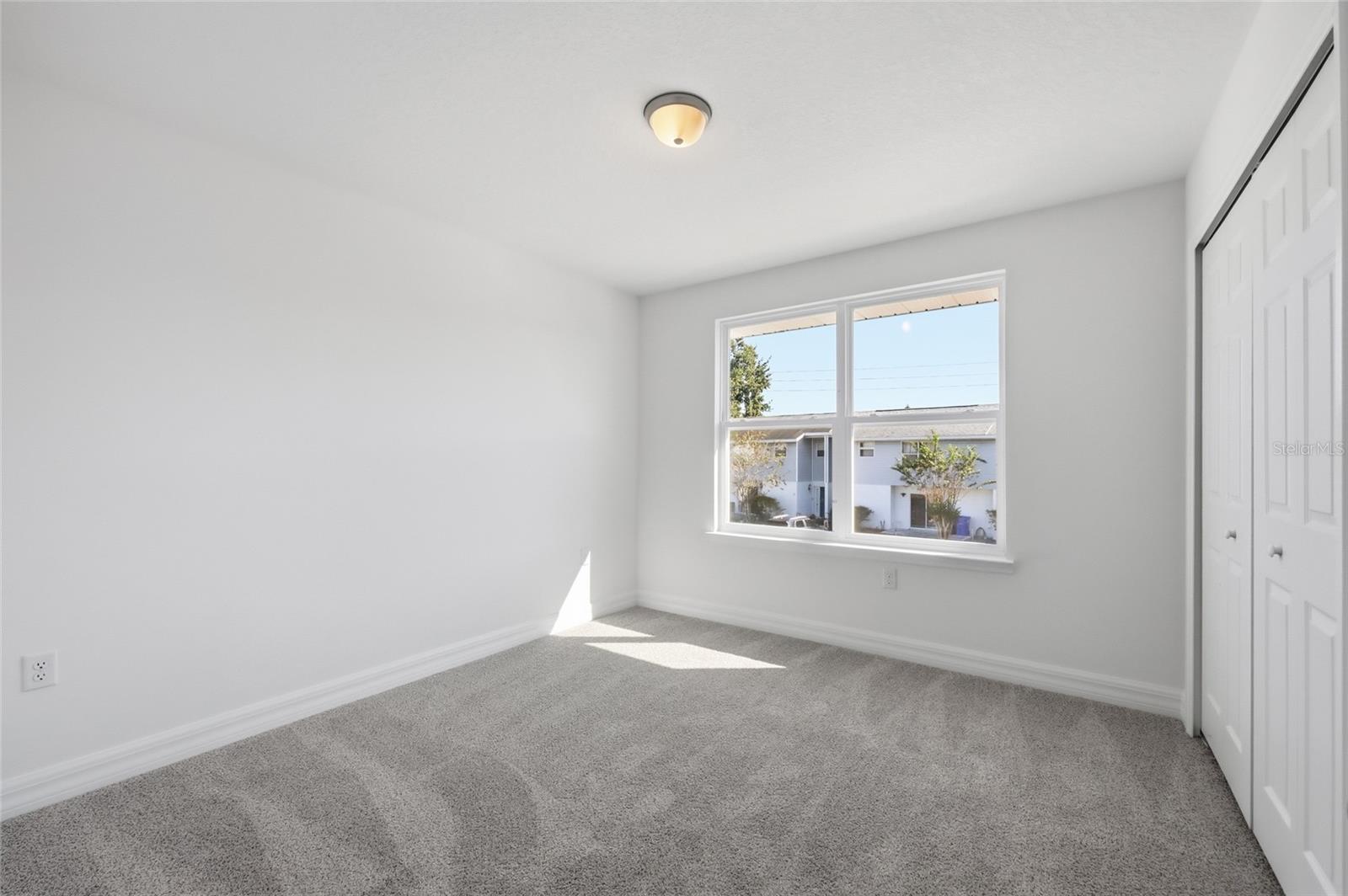 Image 19 of 33 For 222 Carpenters Way 70