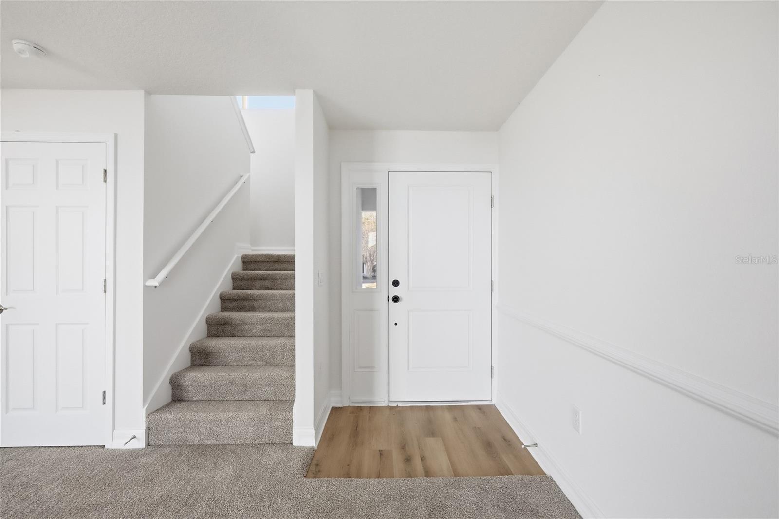 Image 4 of 33 For 222 Carpenters Way 70