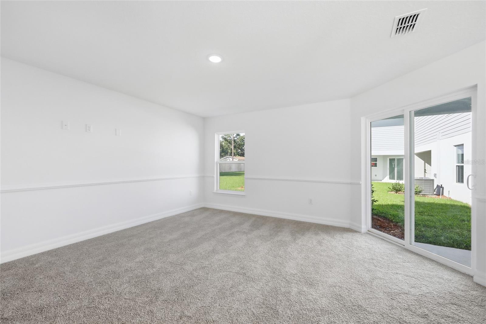 Image 8 of 33 For 222 Carpenters Way 70