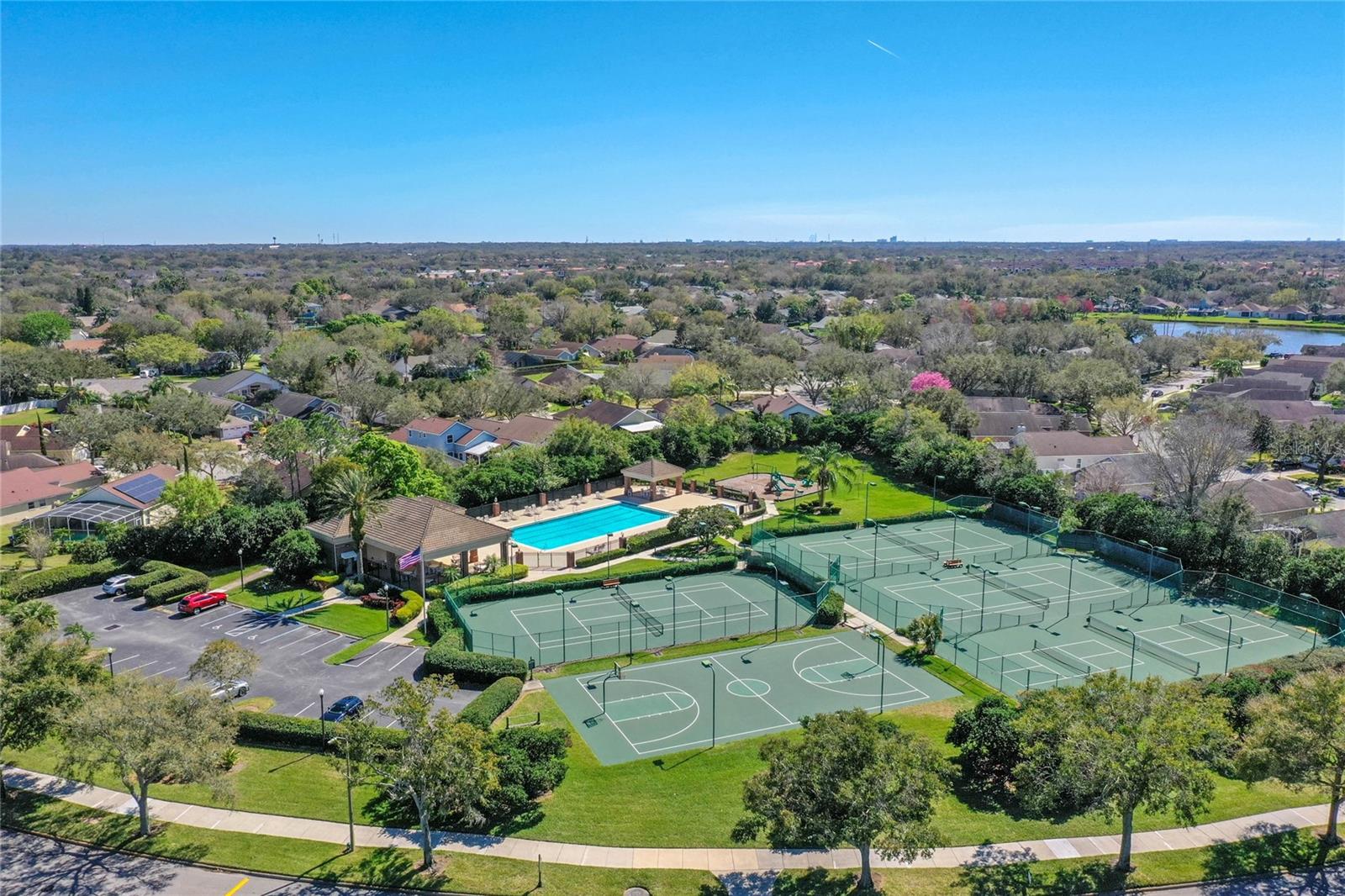 Image 19 of 48 For 427 Dunoon Street