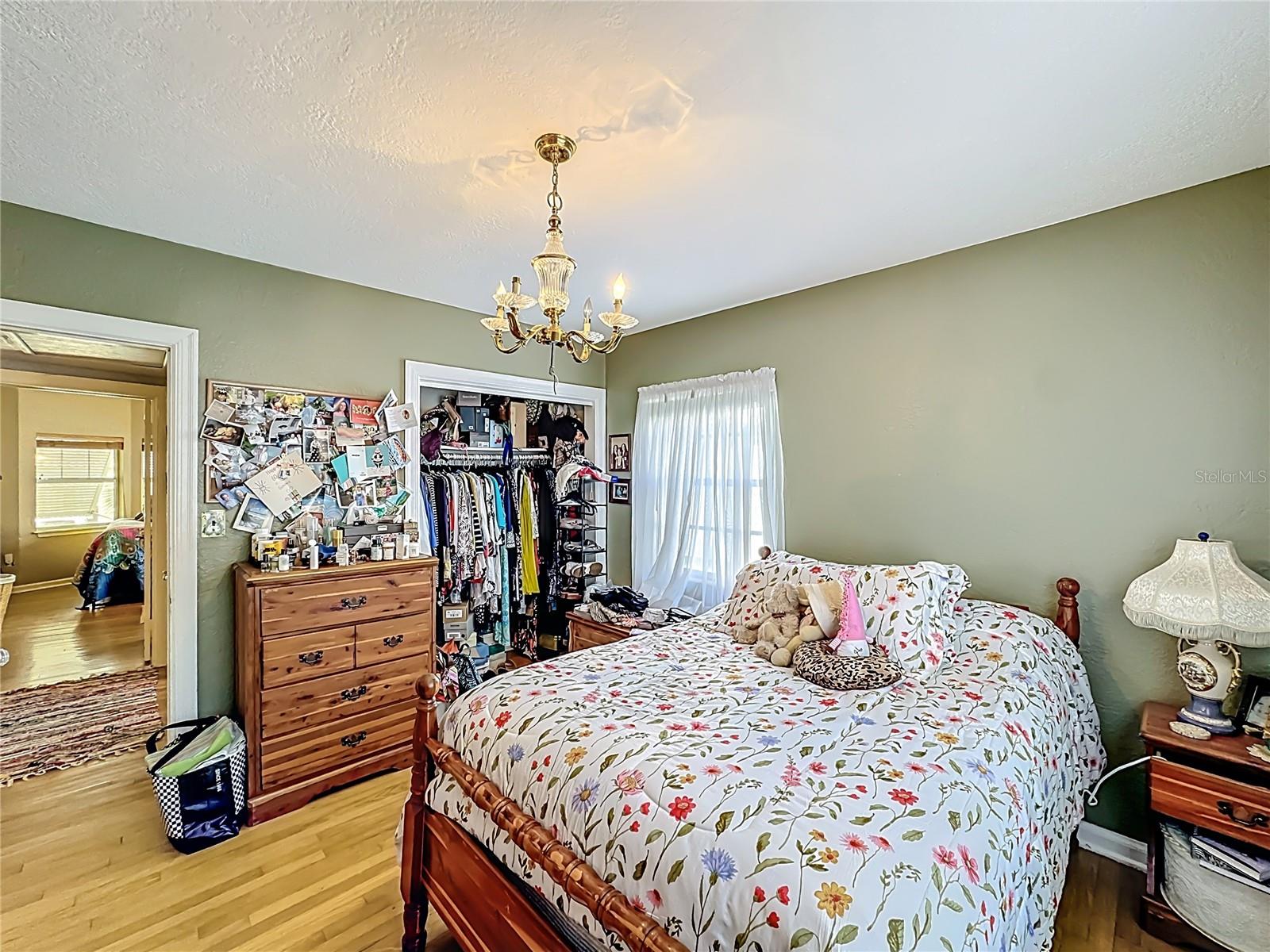 Image 23 of 51 For 1611 Delaney Avenue