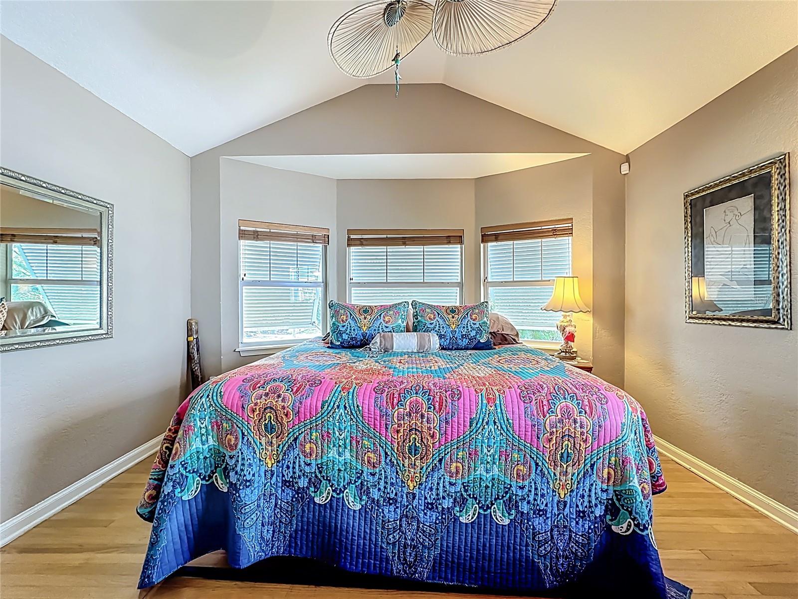 Image 27 of 51 For 1611 Delaney Avenue