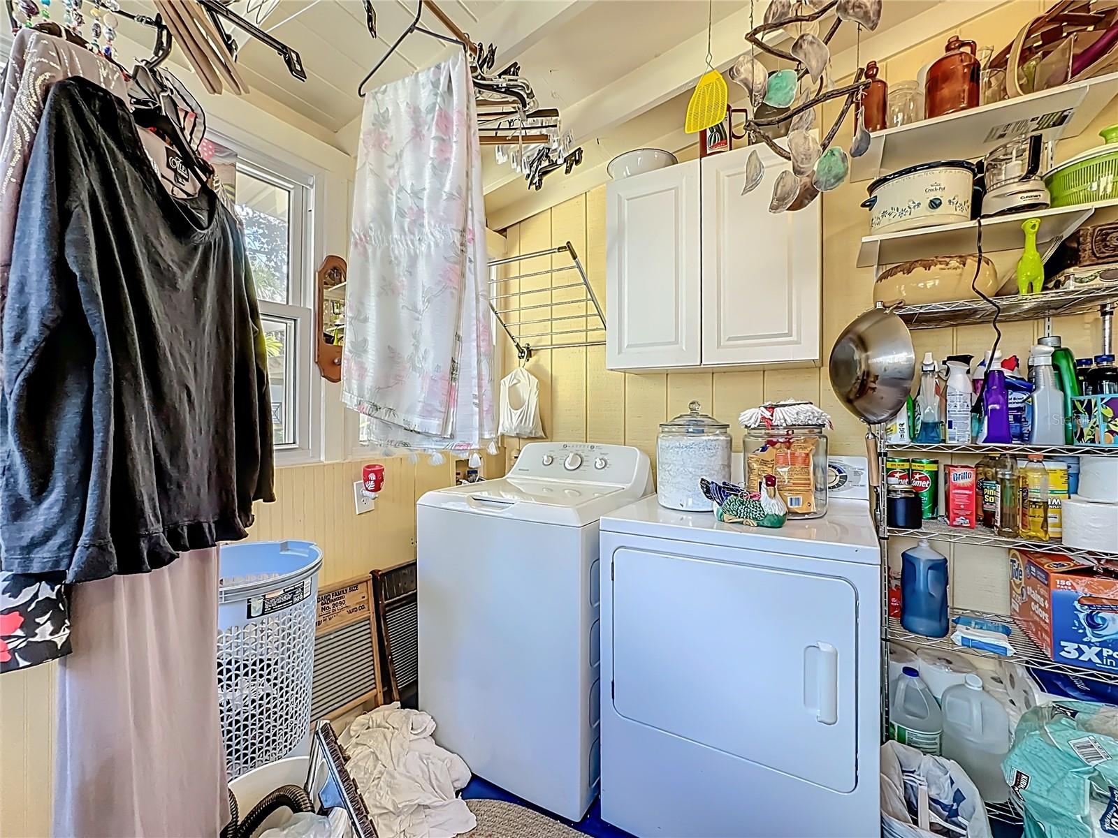 Image 32 of 51 For 1611 Delaney Avenue