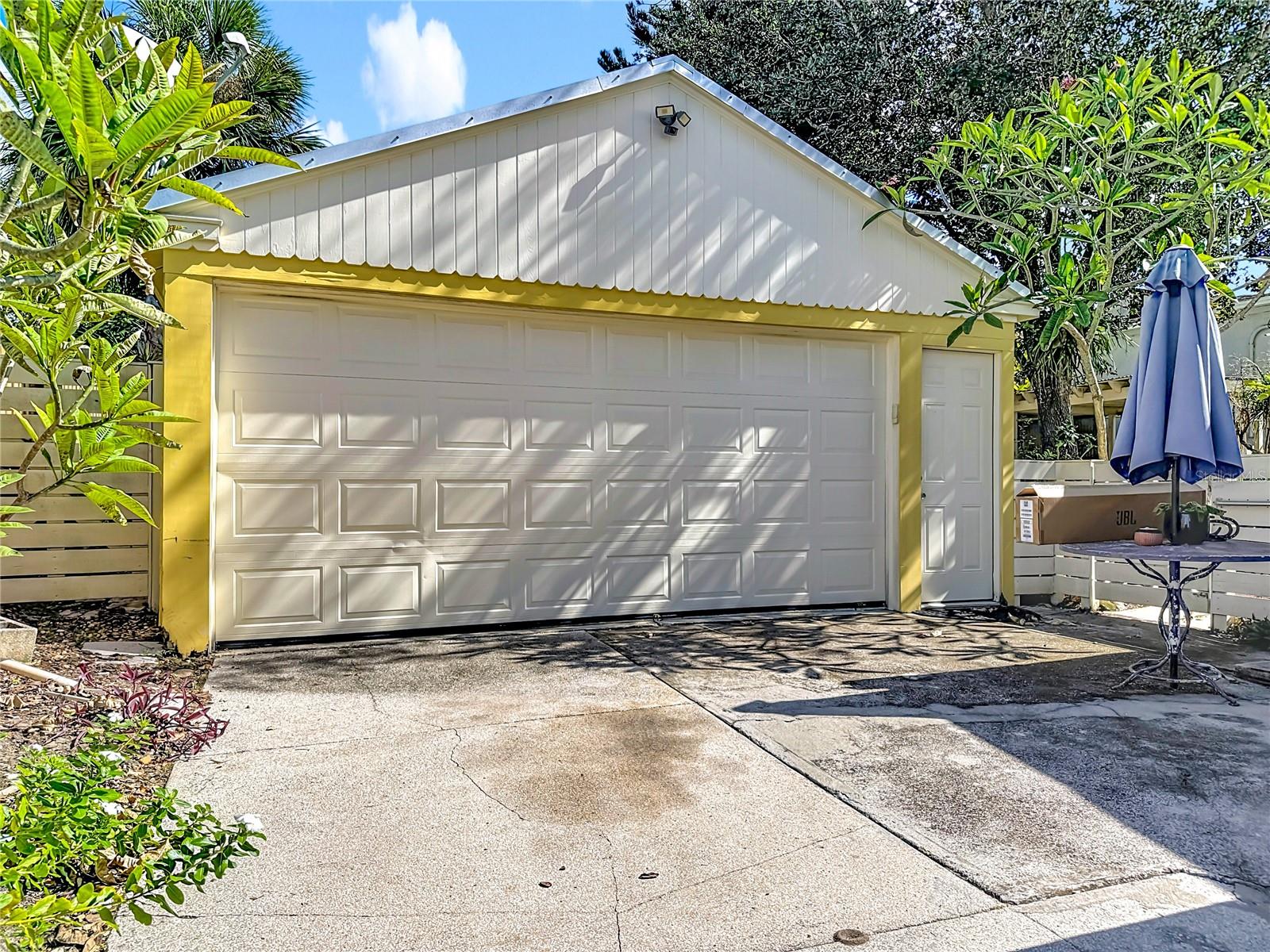 Image 35 of 51 For 1611 Delaney Avenue