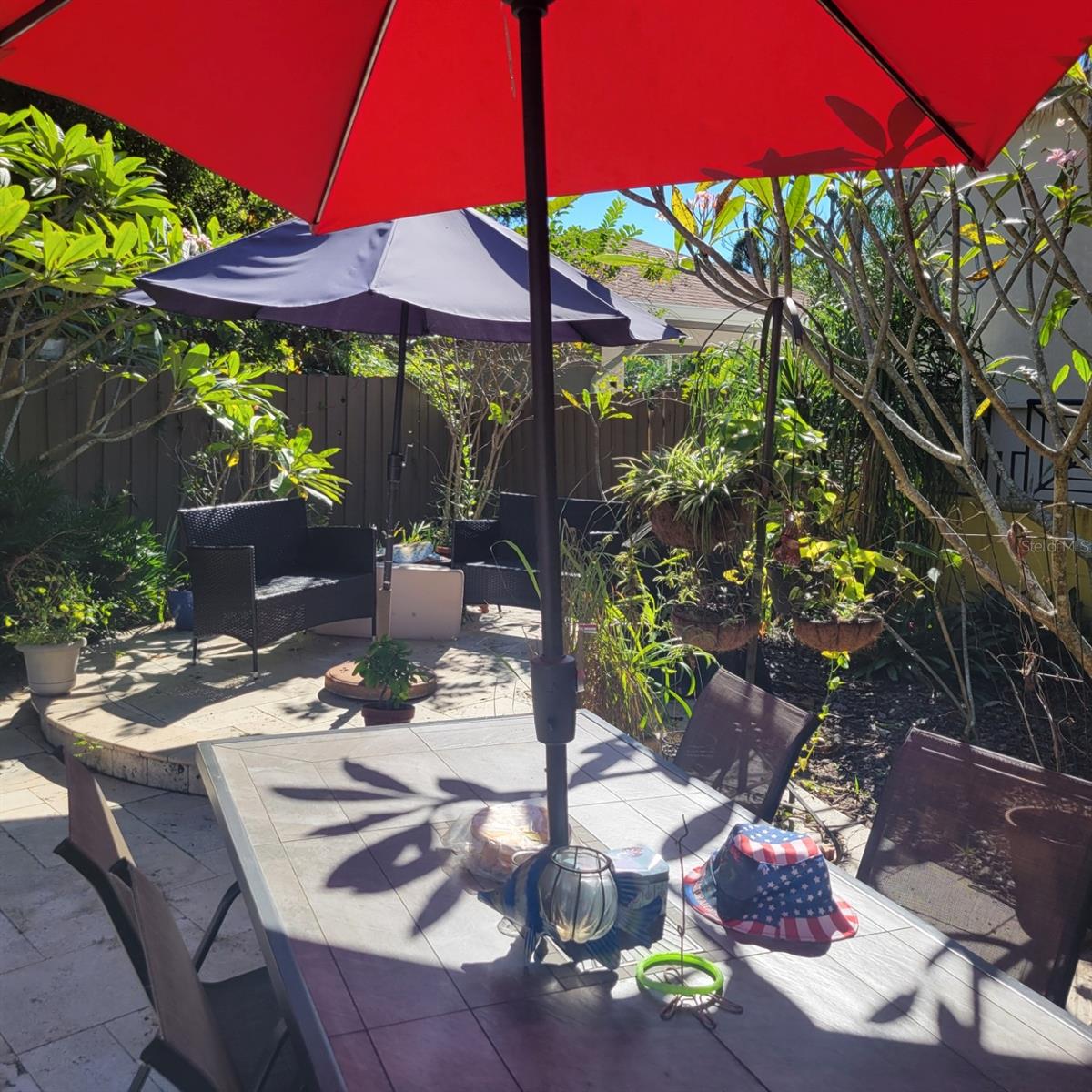 Listing photo id 7 for 1611 Delaney Avenue