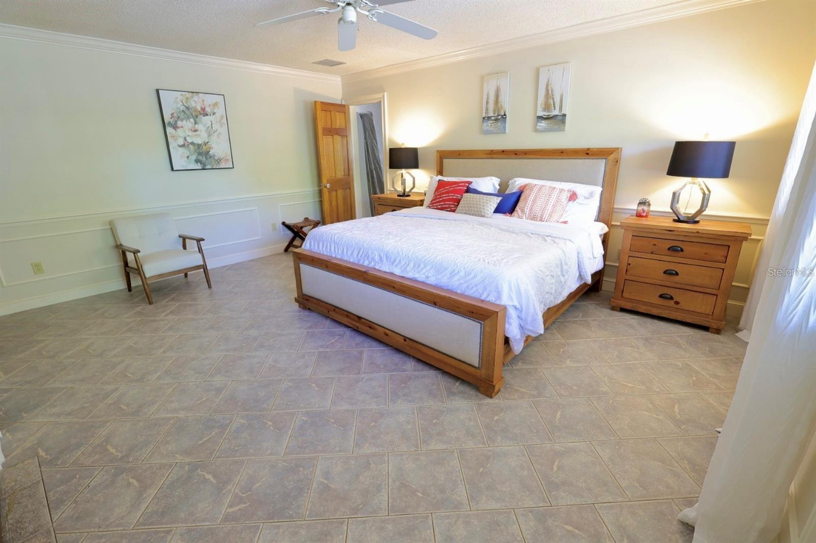 Image 36 of 60 For 2943 Marquesas Court