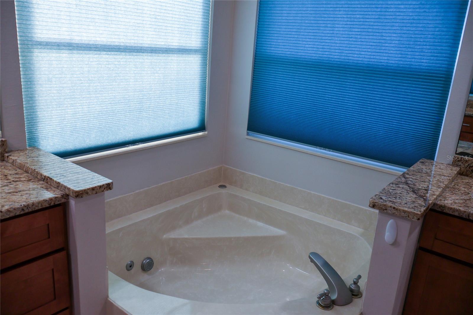 Image 16 of 78 For 338 Isle Of Sky Circle