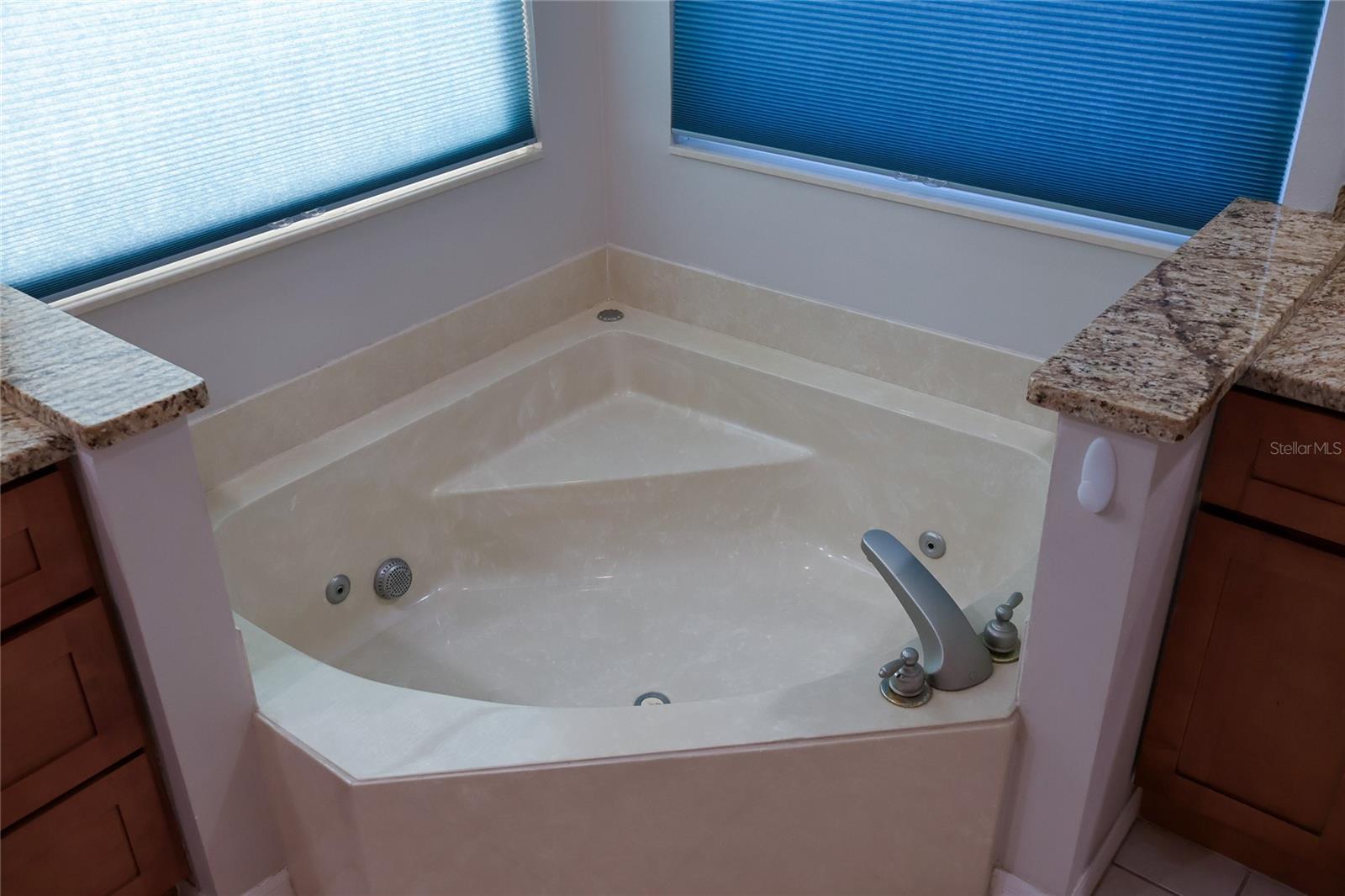 Image 18 of 78 For 338 Isle Of Sky Circle