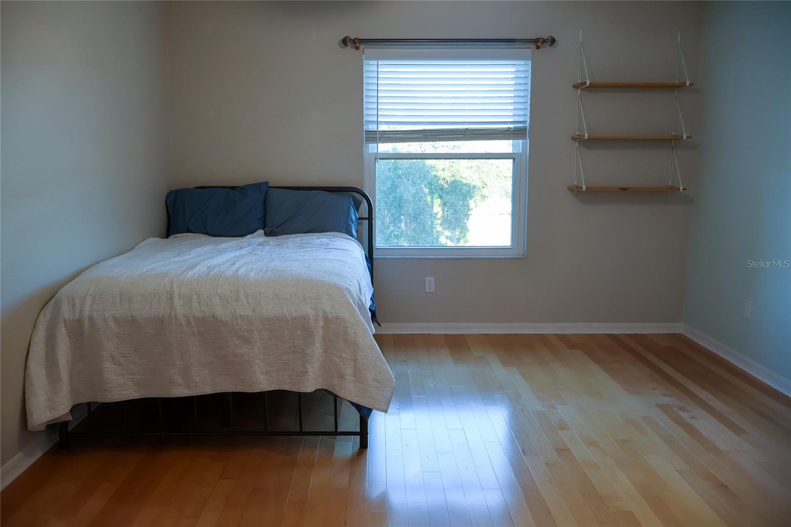 Image 32 of 78 For 338 Isle Of Sky Circle