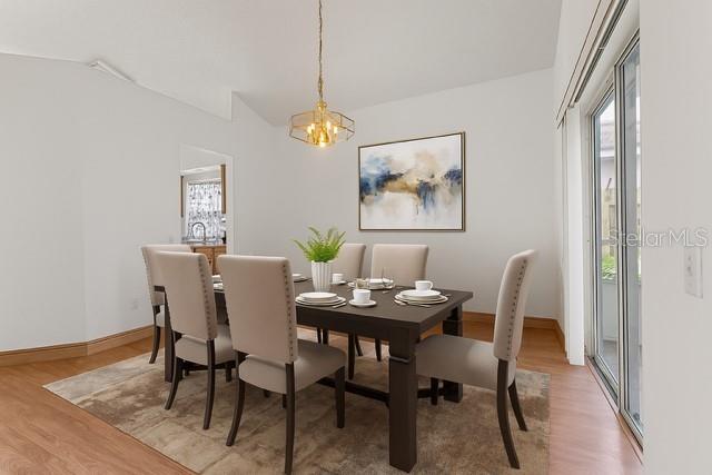 Image 10 of 40 For 817 Garden Glen