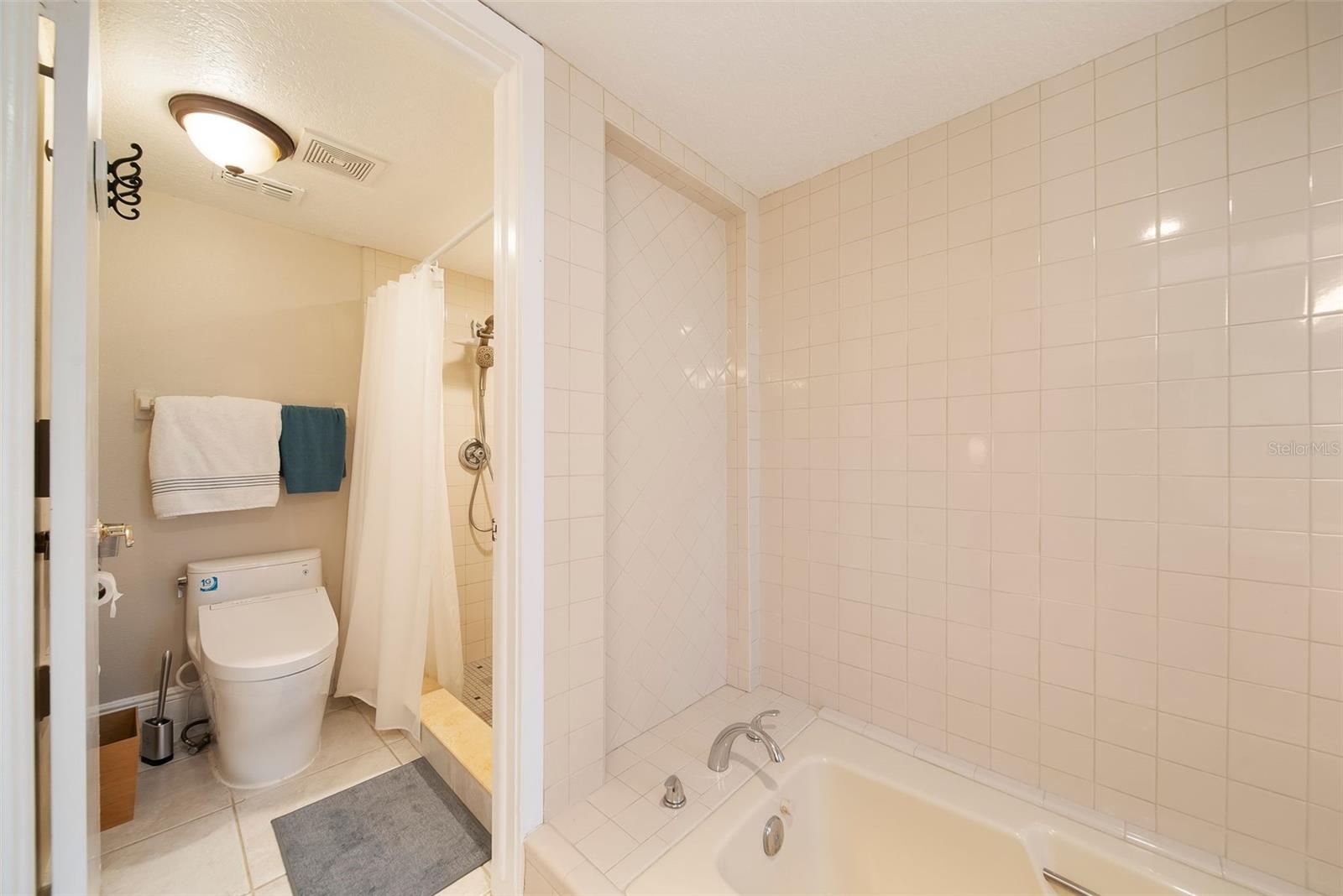 Image 18 of 51 For 2421 Jennifer Hope Boulevard