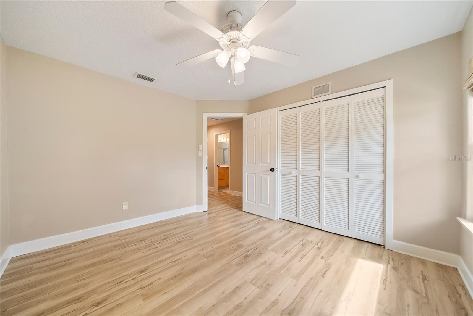 Image 20 of 51 For 2421 Jennifer Hope Boulevard