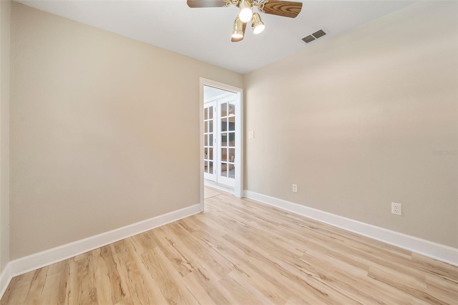 Image 28 of 51 For 2421 Jennifer Hope Boulevard