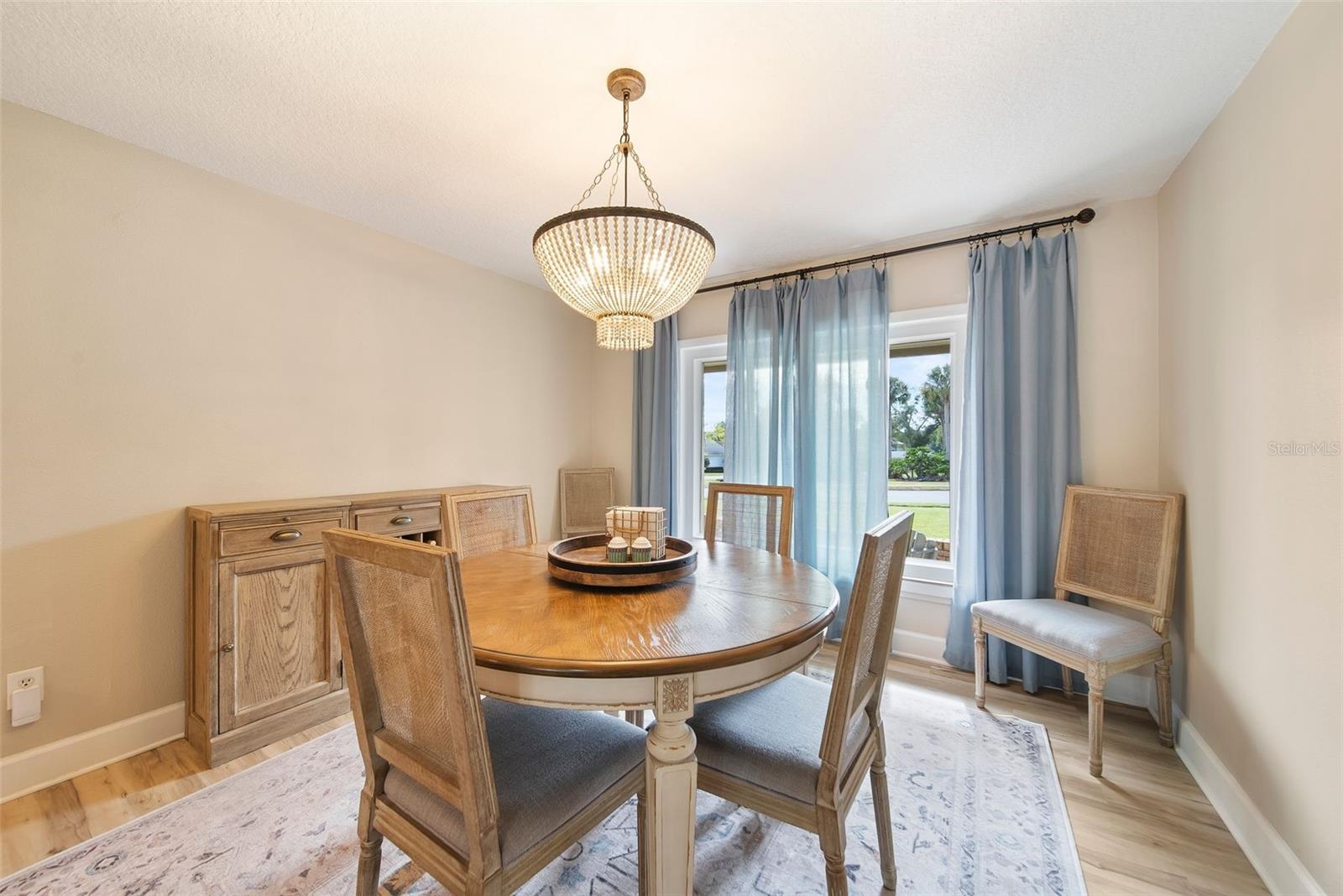 Image 37 of 51 For 2421 Jennifer Hope Boulevard