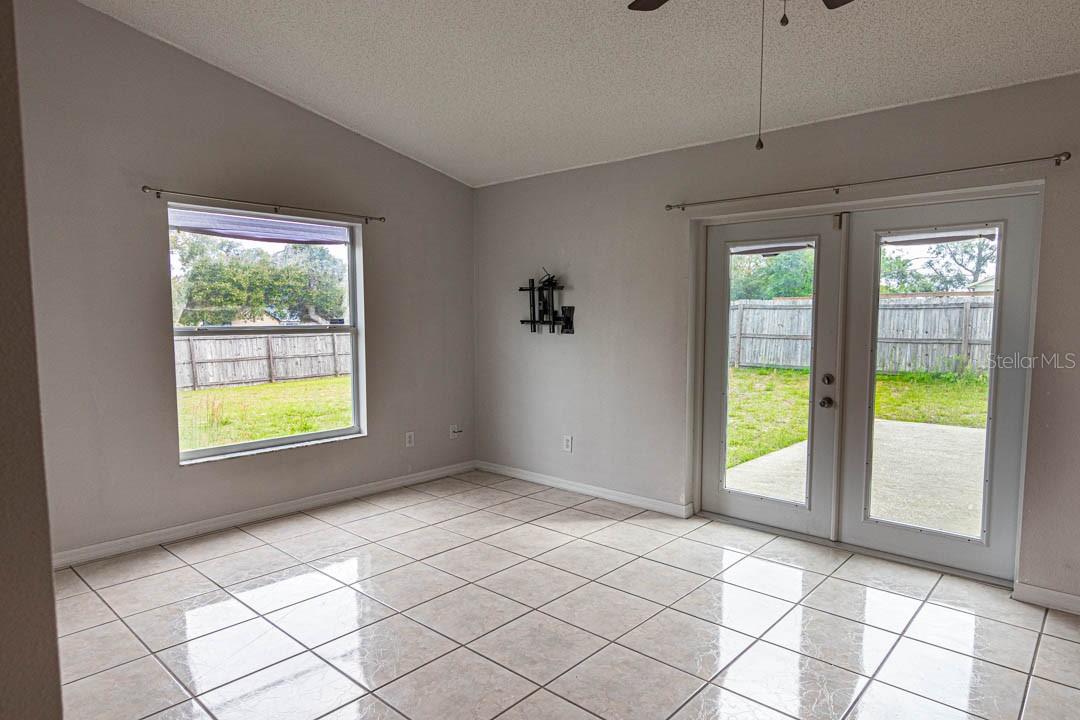 Image 11 of 20 For 233 Gardenia Drive