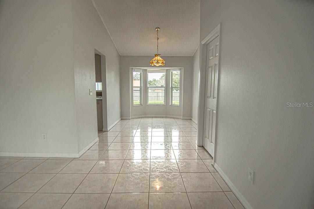 Image 5 of 20 For 233 Gardenia Drive