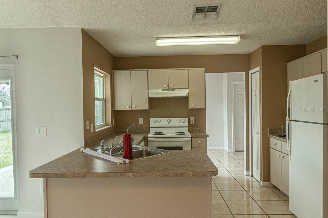 Image 6 of 20 For 233 Gardenia Drive