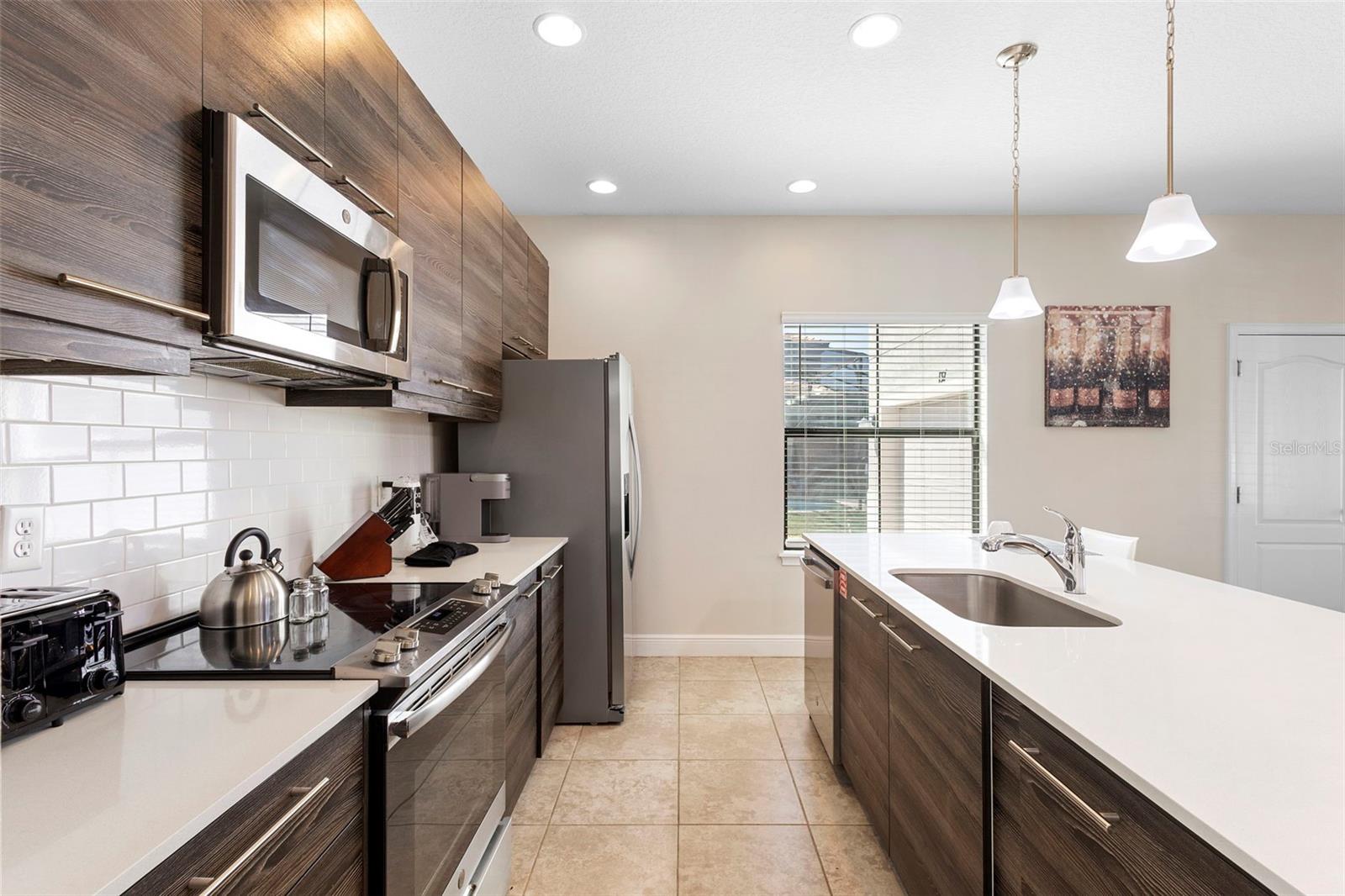 Image 11 of 61 For 137 Angelas Avenue