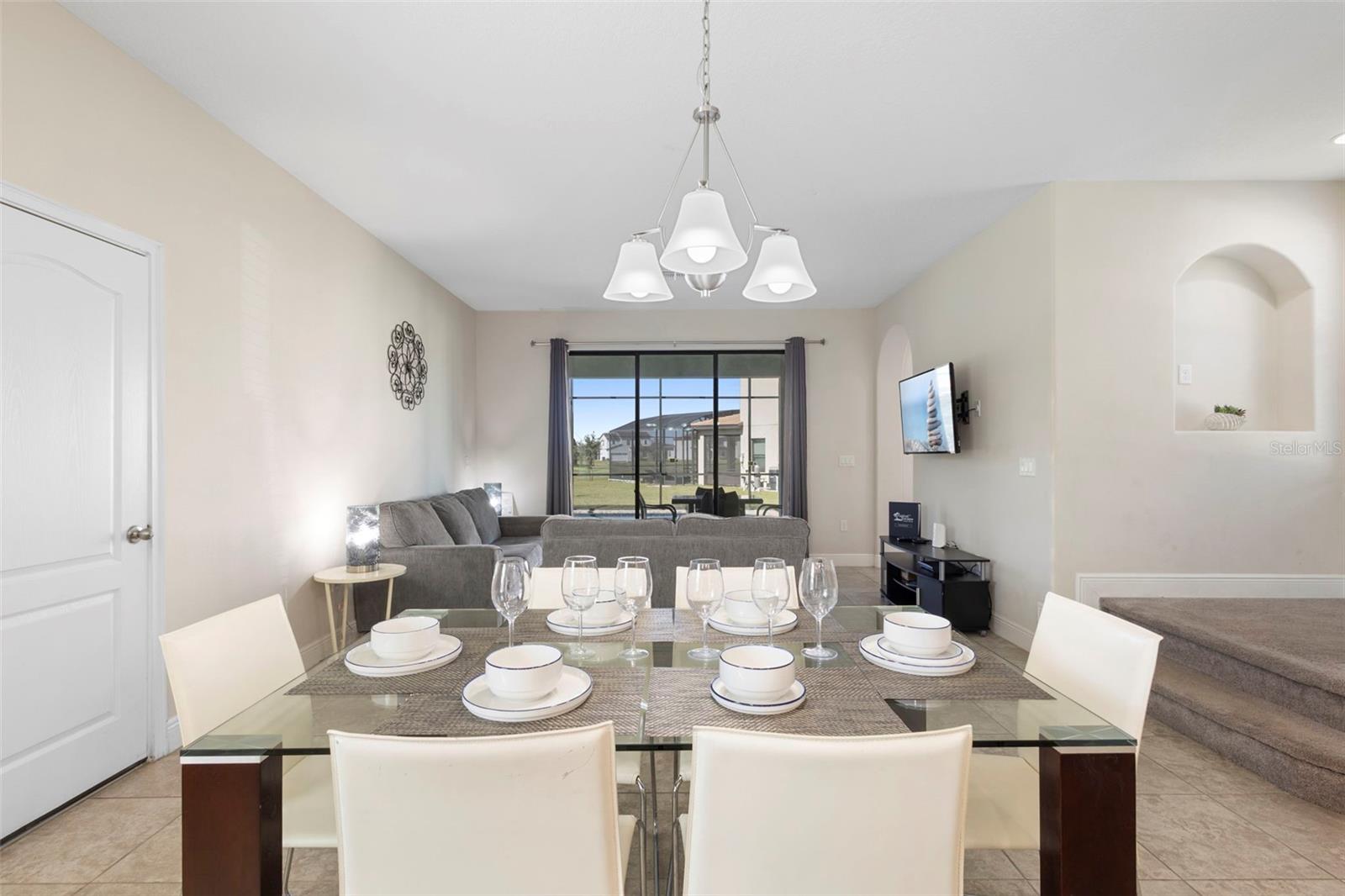 Image 15 of 61 For 137 Angelas Avenue