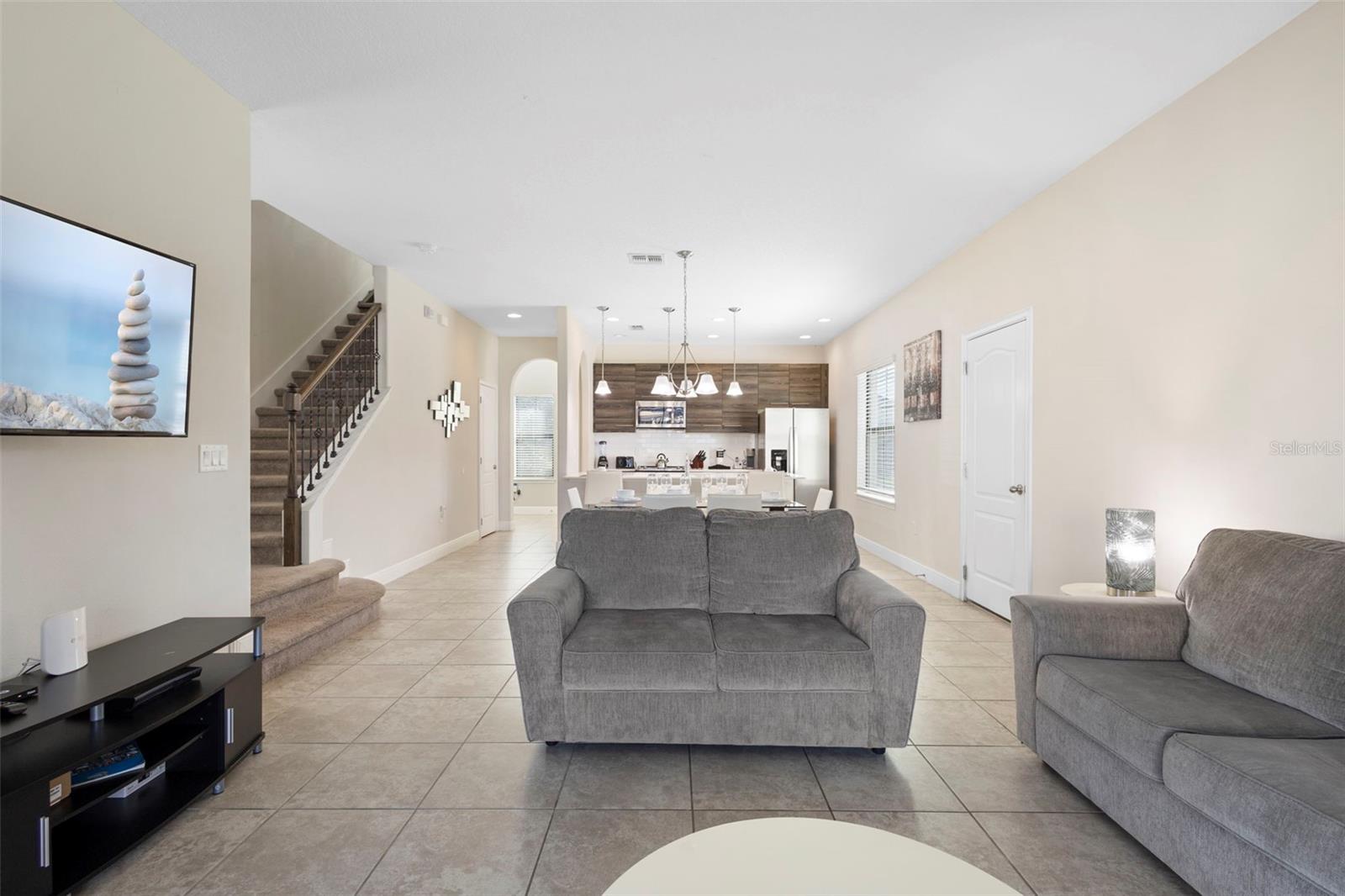 Image 18 of 61 For 137 Angelas Avenue