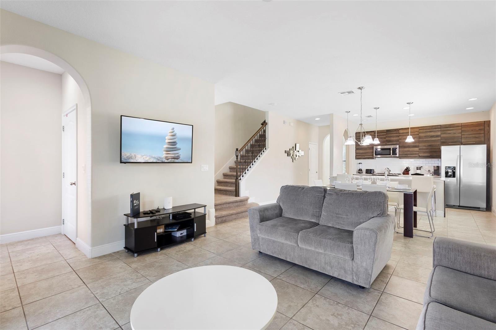 Image 19 of 61 For 137 Angelas Avenue