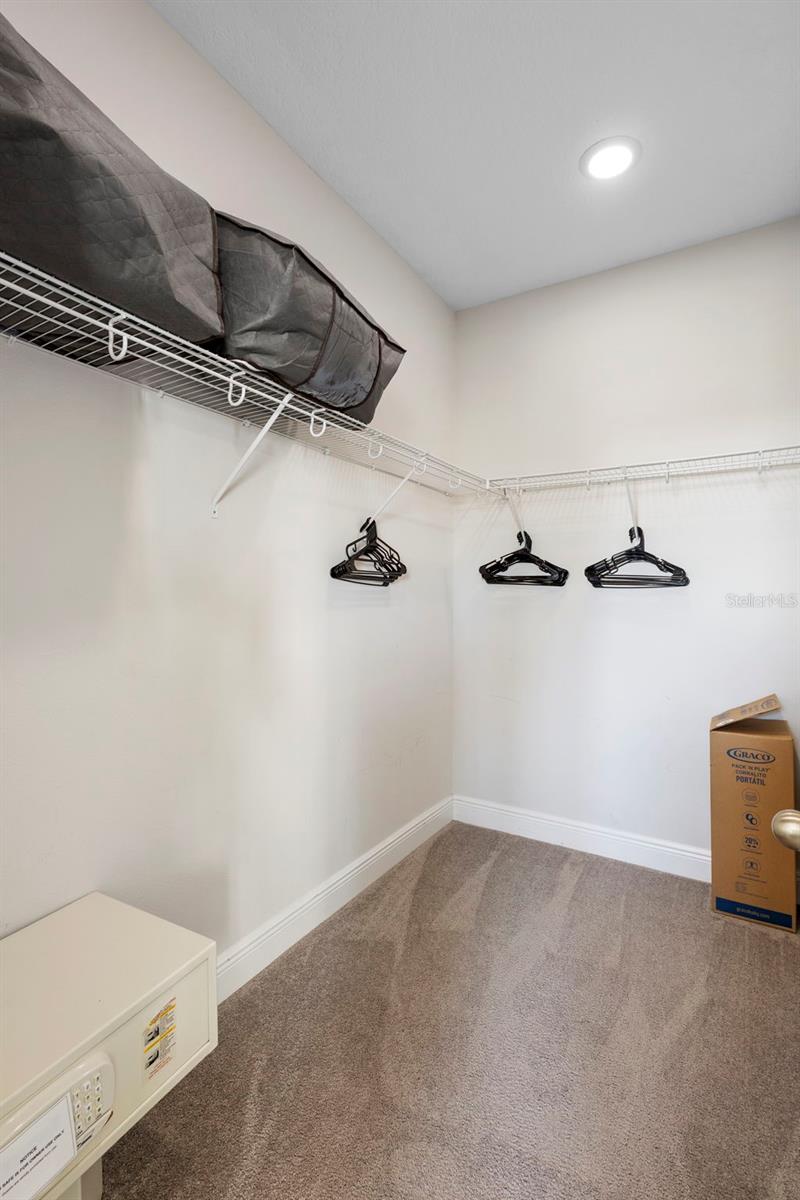 Image 24 of 61 For 137 Angelas Avenue