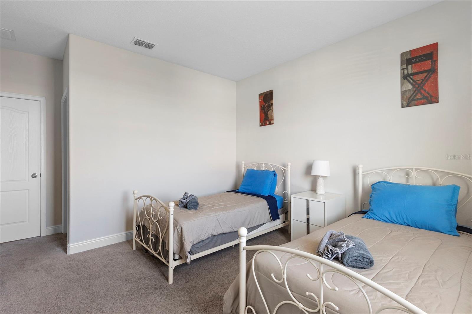 Image 28 of 61 For 137 Angelas Avenue