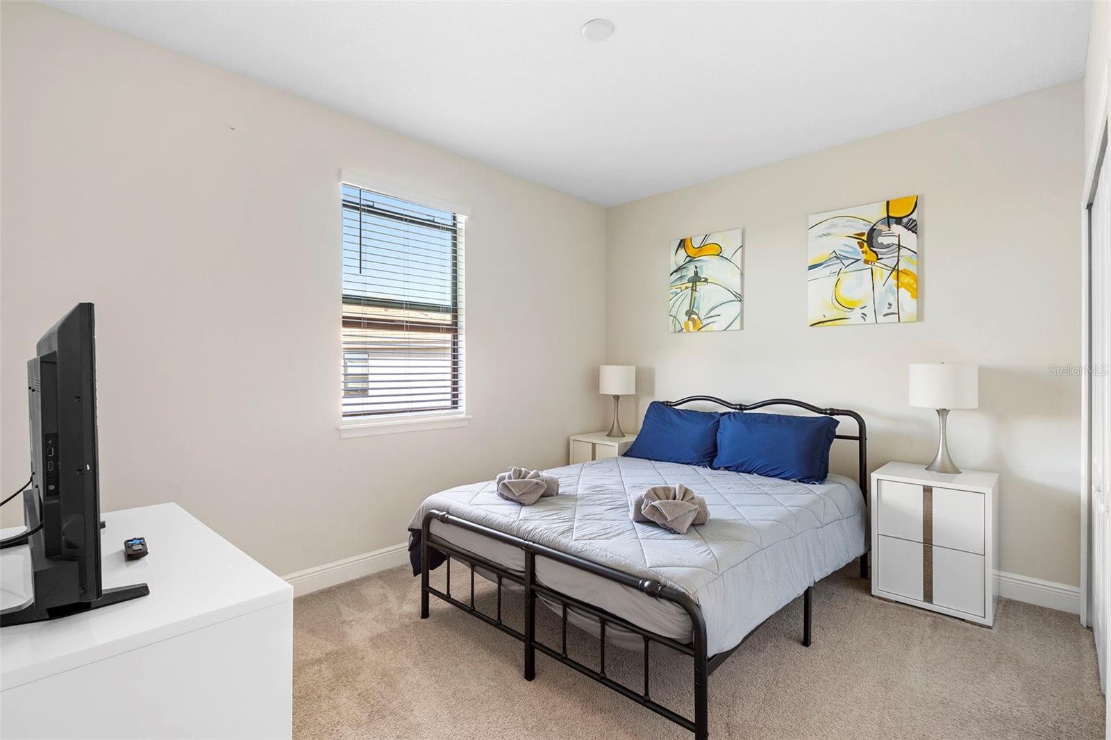 Image 30 of 61 For 137 Angelas Avenue